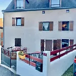 Charmante Maison Au Coeur D'un Village Auvergnat *
