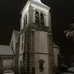 Semesterbostad Charmante Maison Au Coeur D'un Village Auvergnat