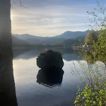 Semesterbostad Charmante Maison Au Coeur D'un Village Auvergnat Saint-Diery