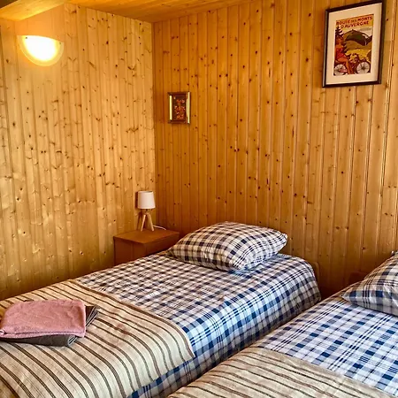 Prázdninový dům Charmante Maison Au Coeur D'un Village Auvergnat *