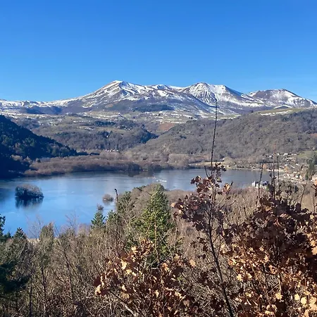 Nyaraló Charmante Maison Au Coeur D'un Village Auvergnat