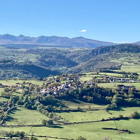 Charmante Maison Au Coeur D'un Village Auvergnat