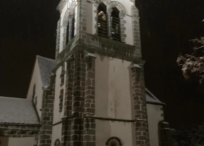 Feriehus Charmante Maison Au Coeur D'un Village Auvergnat