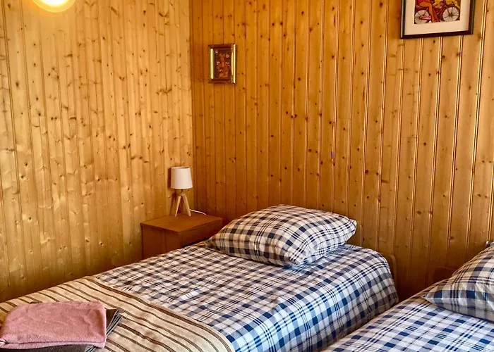 Feriehus Charmante Maison Au Coeur D'un Village Auvergnat *