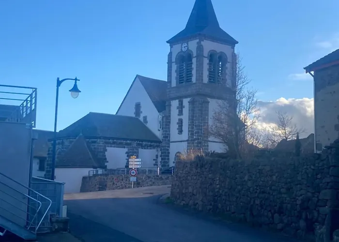 Charmante Maison Au Coeur D'un Village Auvergnat