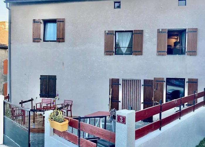 Charmante Maison Au Coeur D'un Village Auvergnat Feriehus Saint-Diery